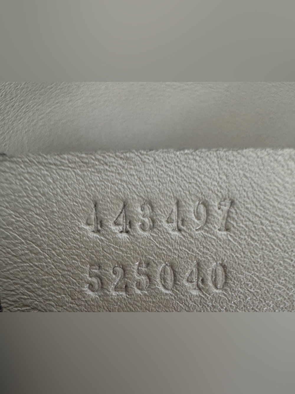 Gucci suede Marmont bag 😍 - Picture 10 of 12